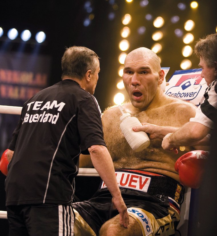 Николай Валуев боец