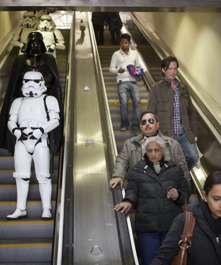 Дарт Вейдер в метро