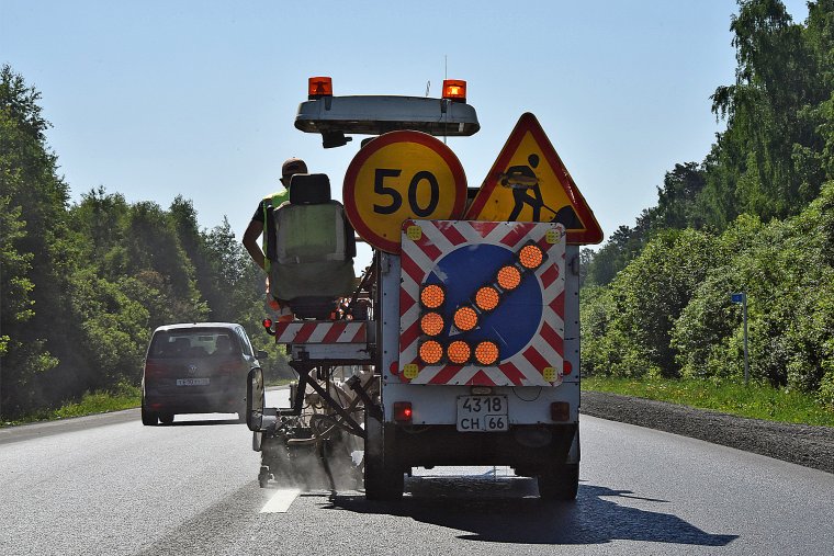 Девушки дорожники
