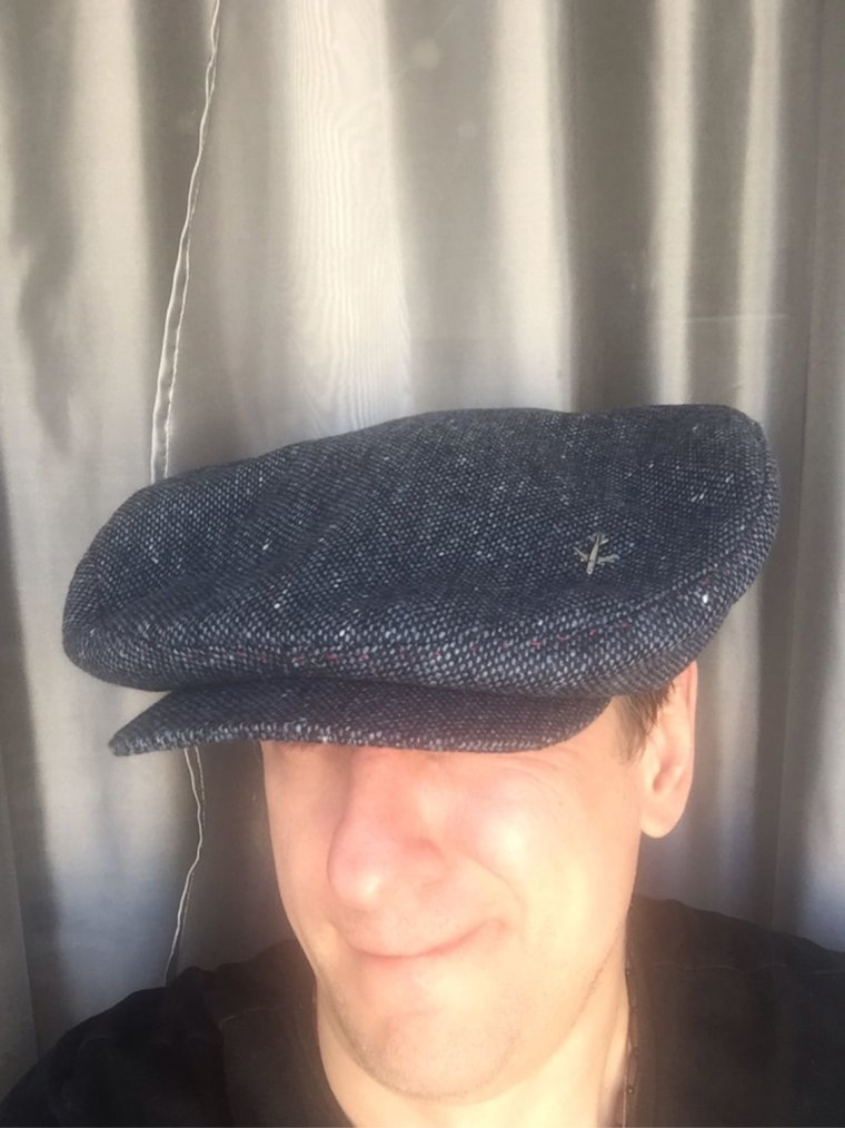 Прикольные женские Кепки