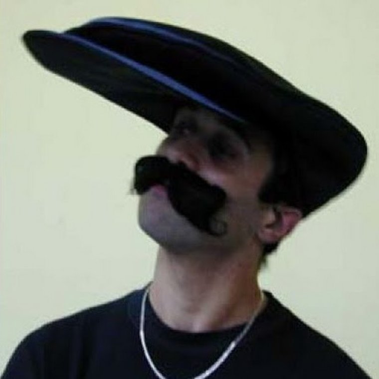 Кепка Мимино аэродром