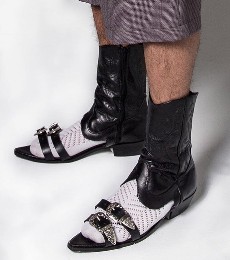 Уродливые ботинки