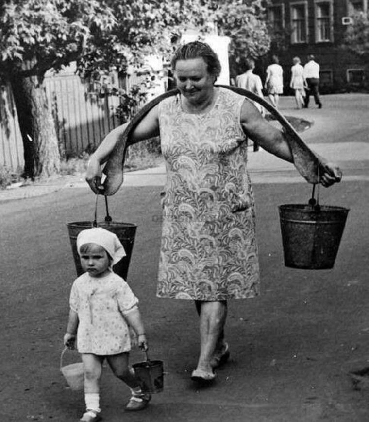 Советская бабушка