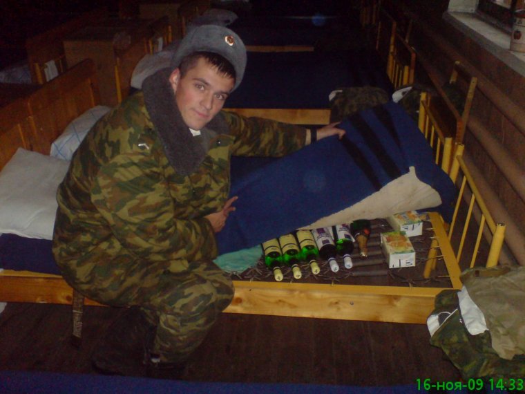 Принц Гарри дембель