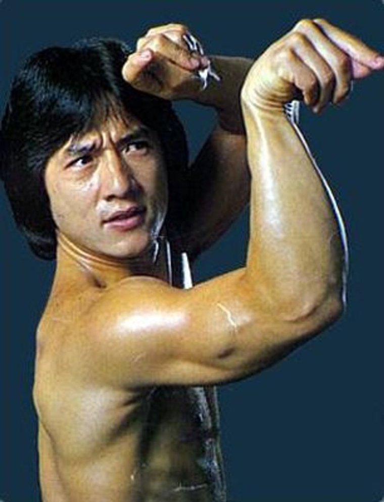 Джеки Чан таджик