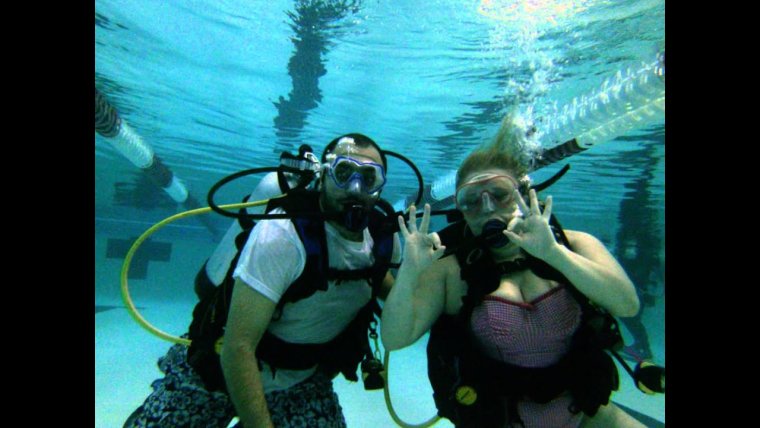 Инструктор дайвинга смешно