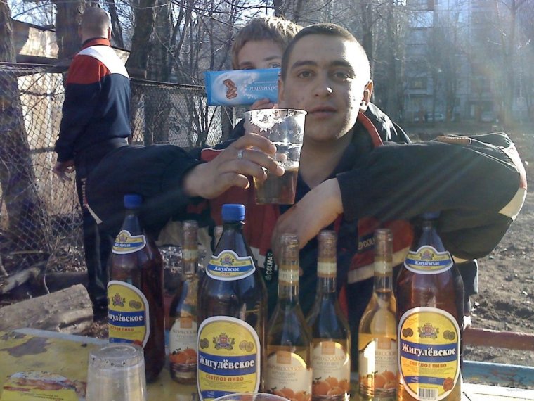 Пиво Жигулёвское и гопник