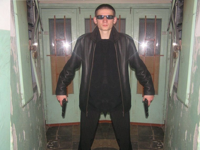 Бандит в Кожанке