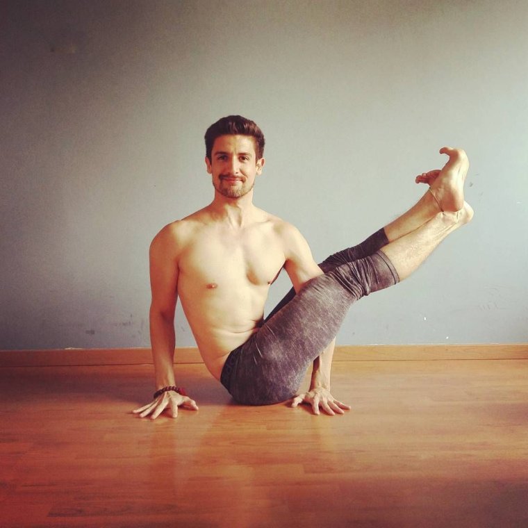 Смешные позы йоги