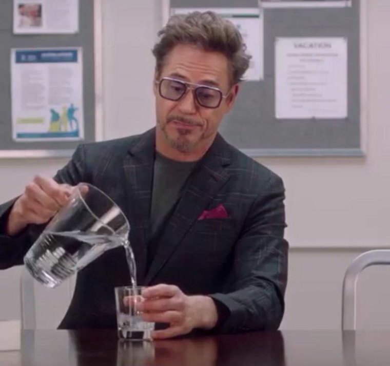 Роберт-Дауни младший Мем