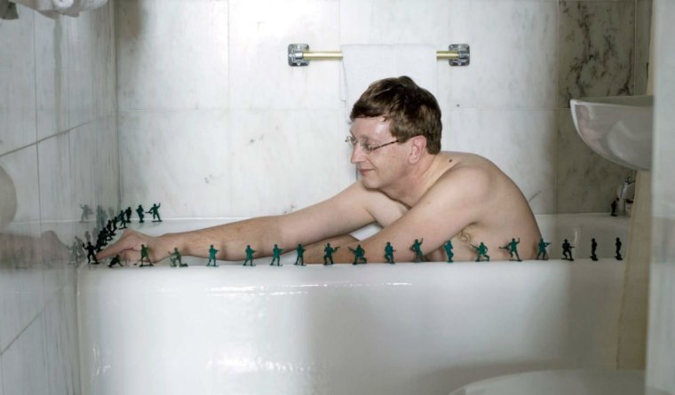 Мужчины в ванной смешные