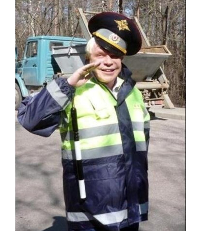 Полицейский инспектор дорожного регулирования