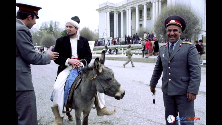 Таджики монобровью Ашот