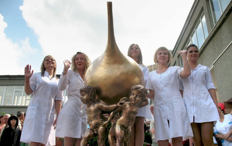 Памятник клизме в Ставропольском крае