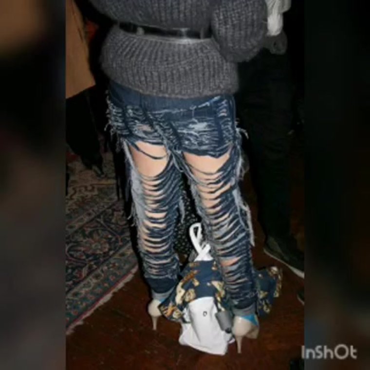 Драные джинсы смешные
