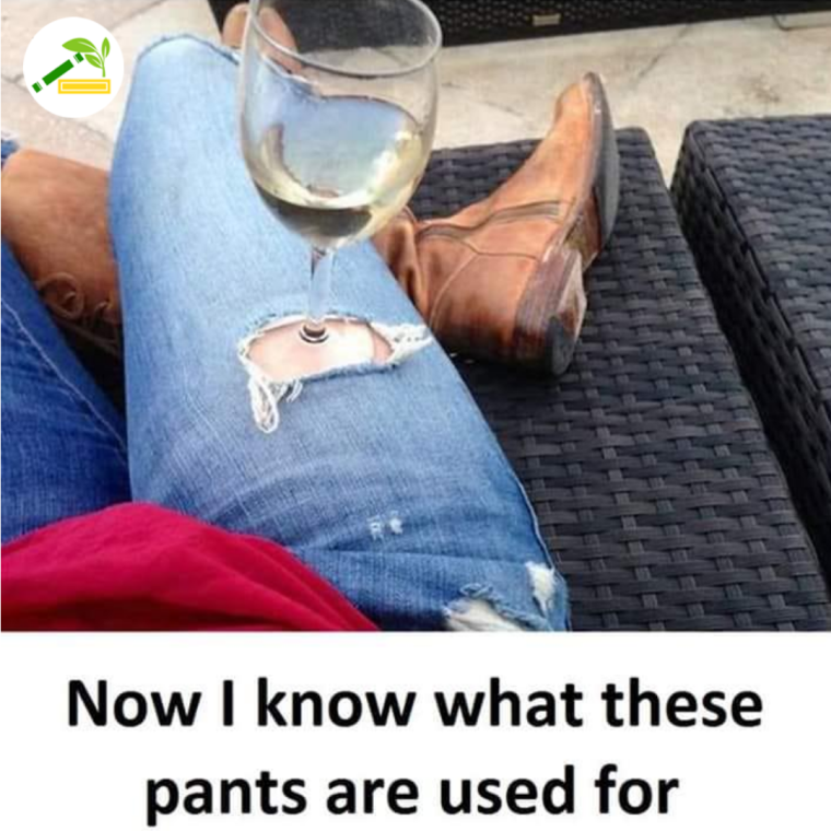 Рваные джинсы прикол