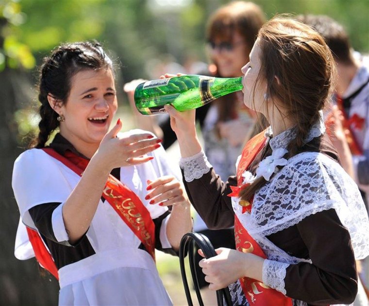 Выпускной выпивка