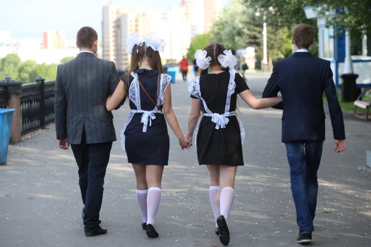 Школа одиннадцатиклассники