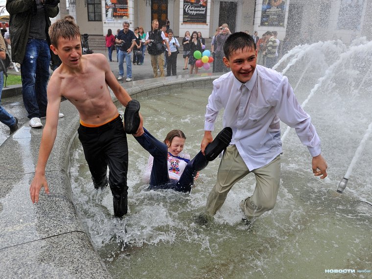 Пьяные школьники