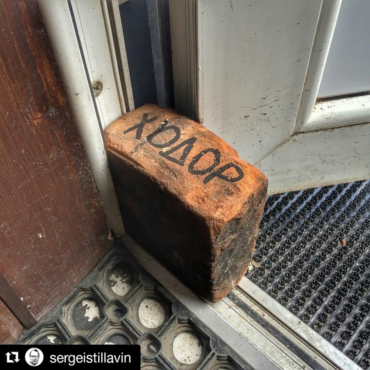 Оригинальные заборы из кирпича