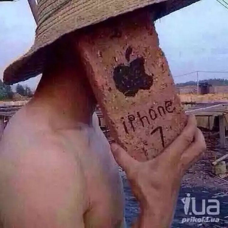 Машина груженная кирпичом