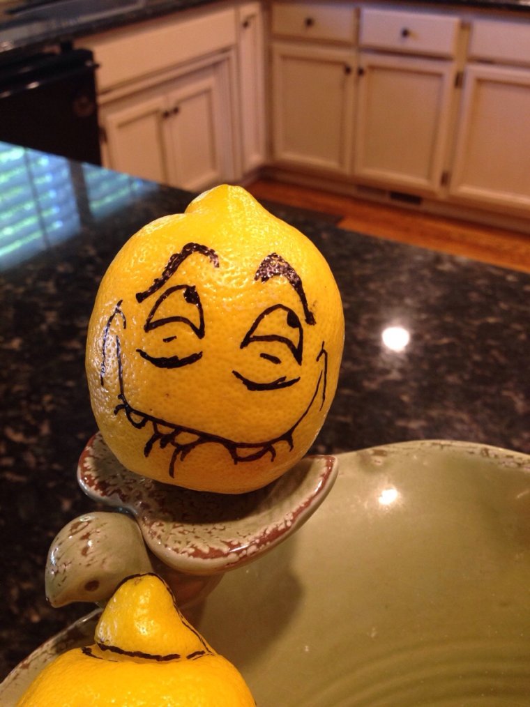 Прикольный лимончик