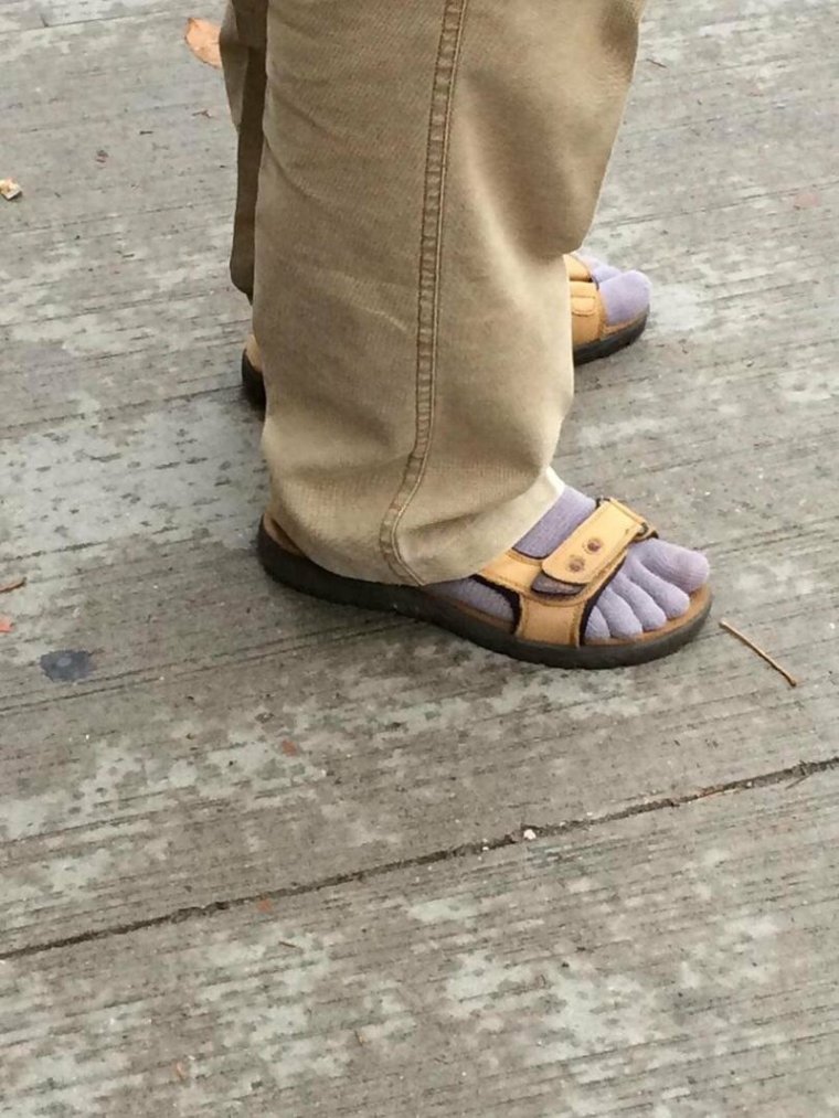 Босоножки с носками мужские