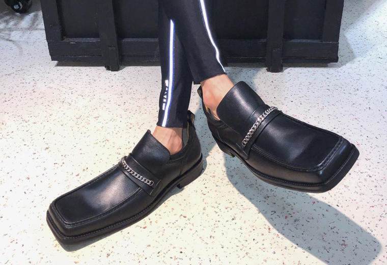 Ботинки с квадратным носом