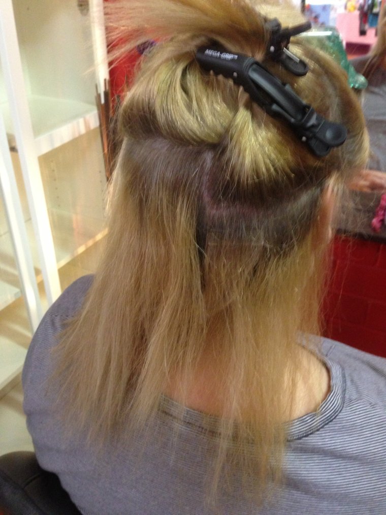 Необычное наращивание волос