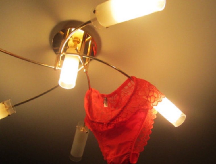Трусы на люстре