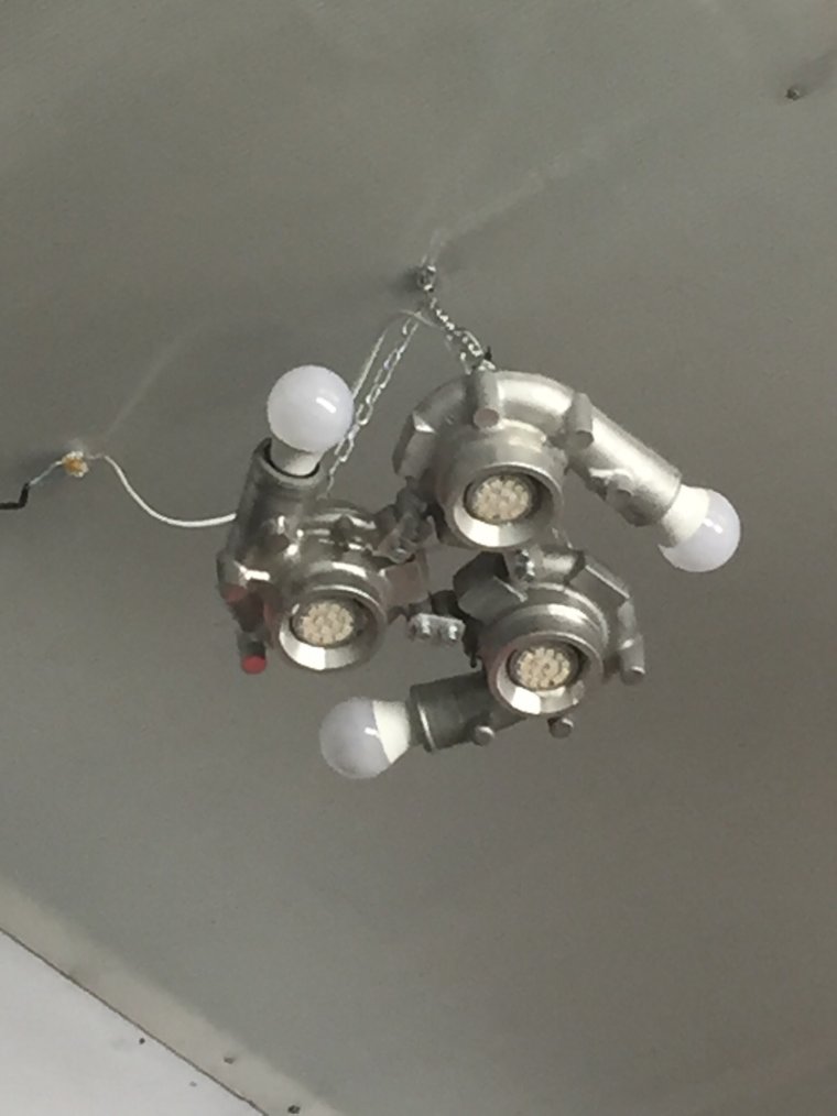 Люстра прикол