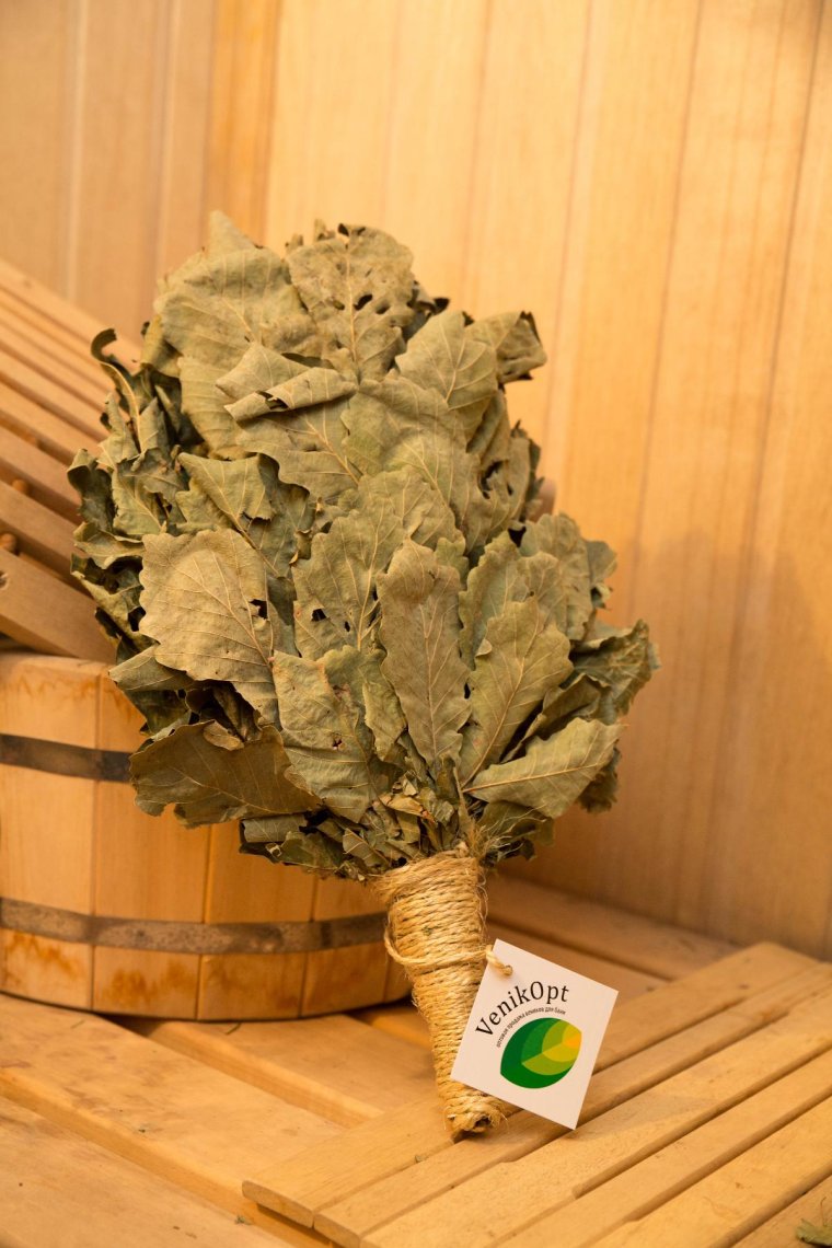 Сандуновские бани дубовые веники