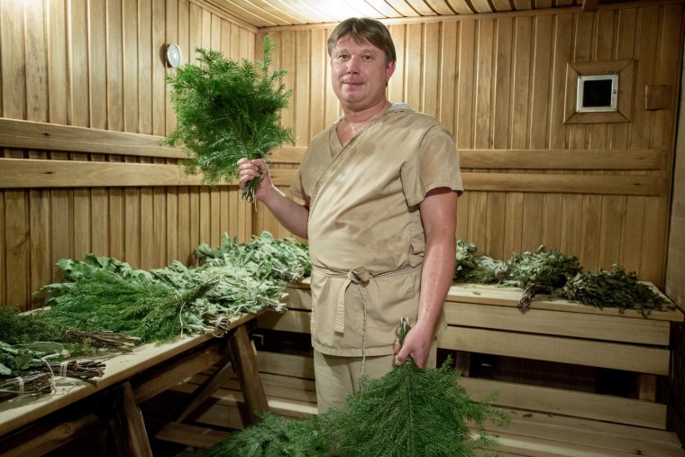 Банщик с веником