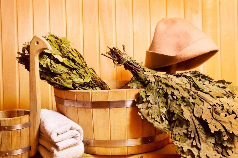 Русская баня с веником