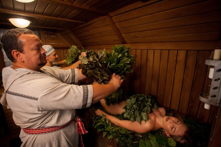 Банщик с веником