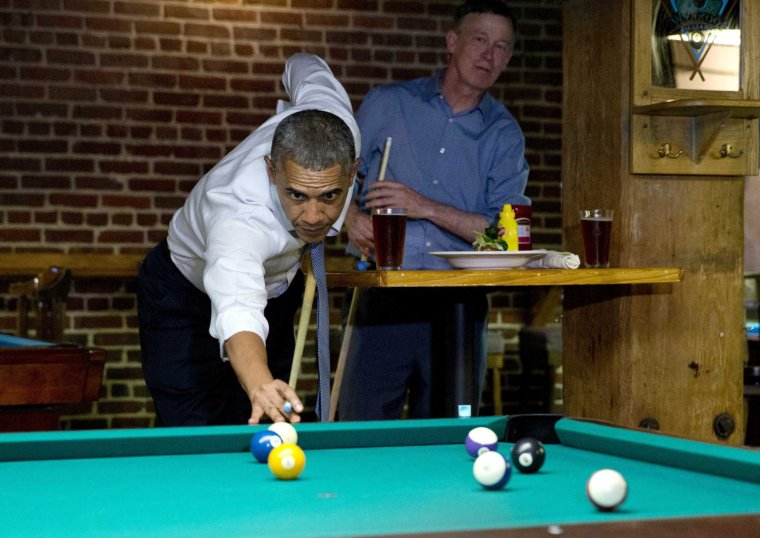 Игрок в бильярд