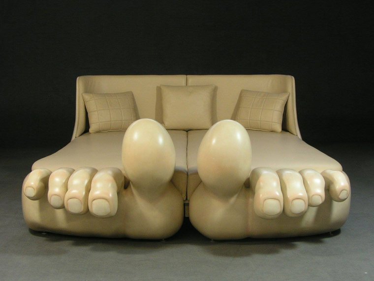 Кровать необычной формы