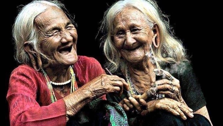 Две старушки