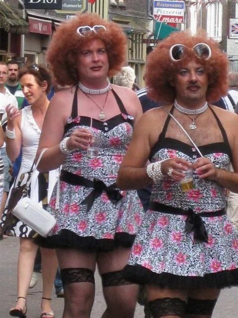 Странная подруга