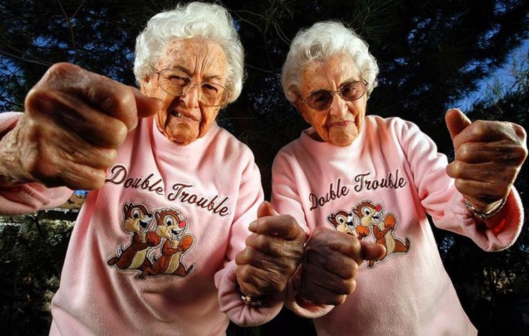 Бабульки подружки