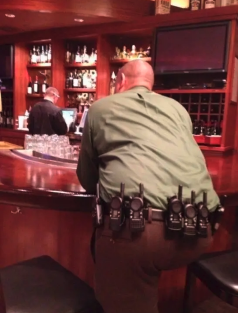 Смешной охранник