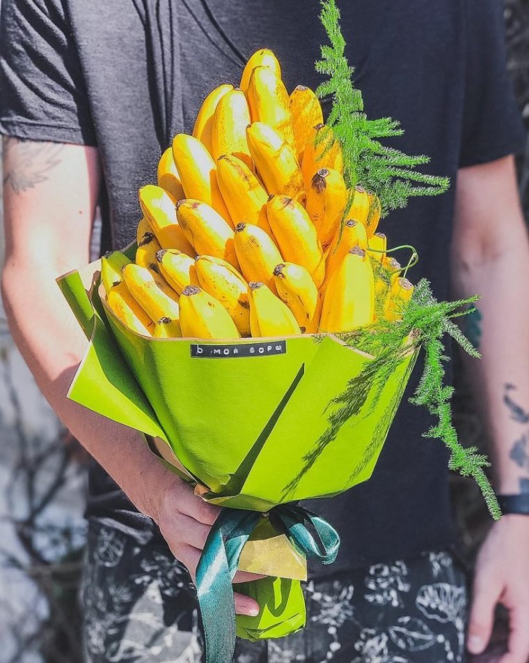 Женский букет из продуктов