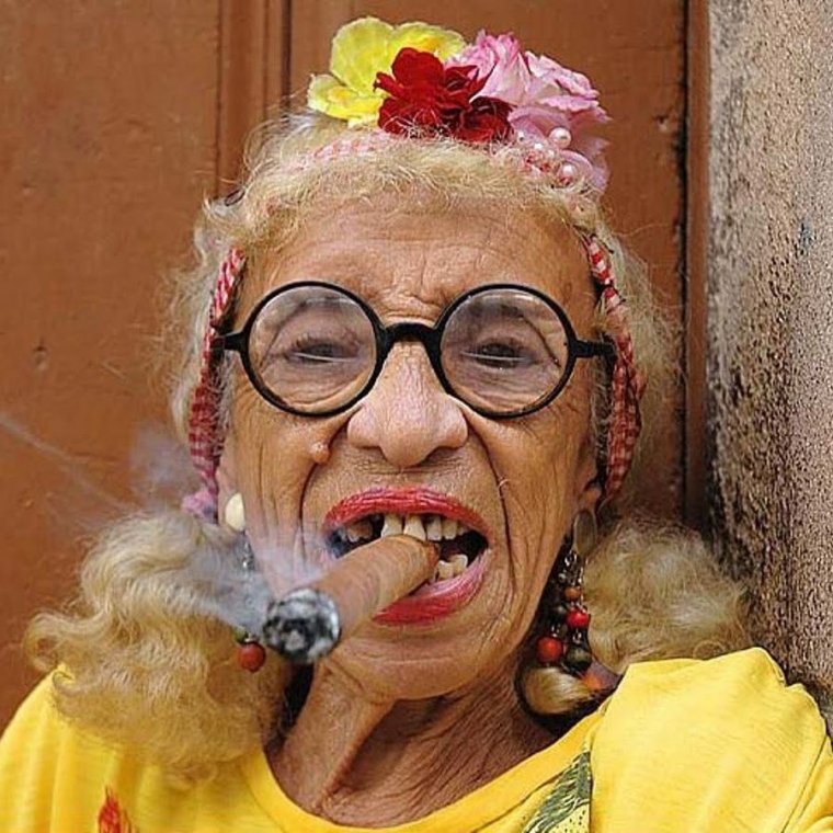 Странная подруга