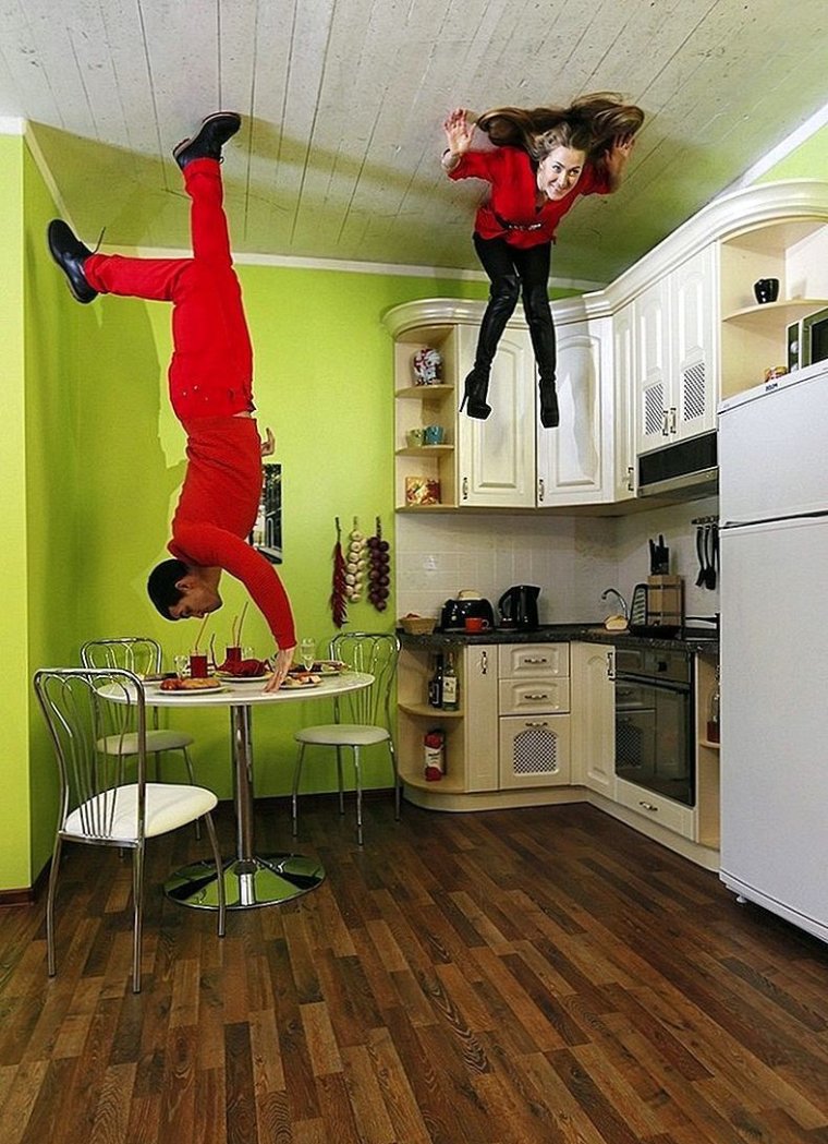 Жить в квартире