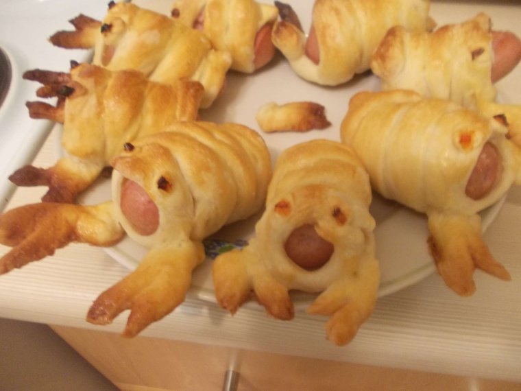 Смешной стишок про сосиску в тесте