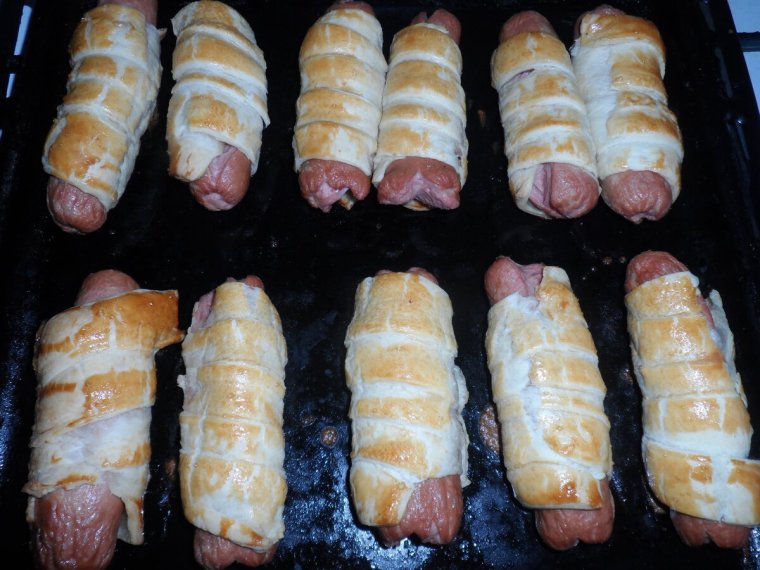 Сосиски в тесте на кефире