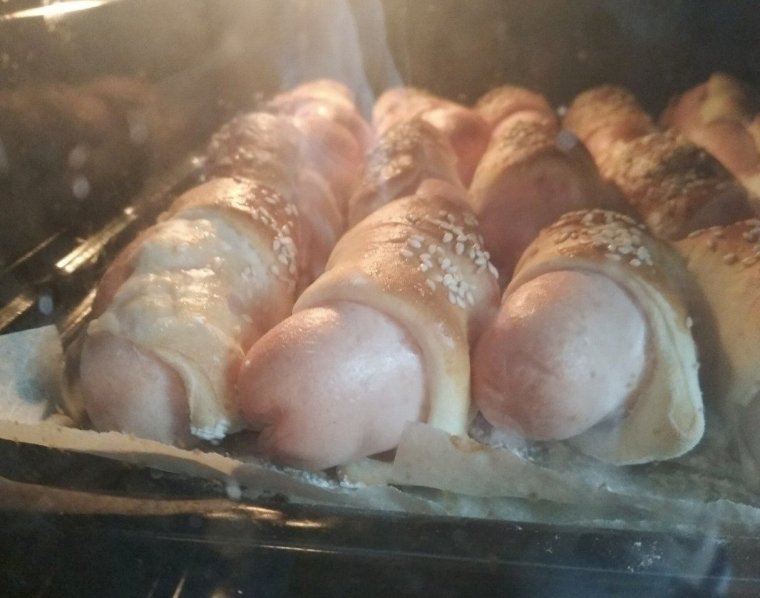 Сосиска в тесте