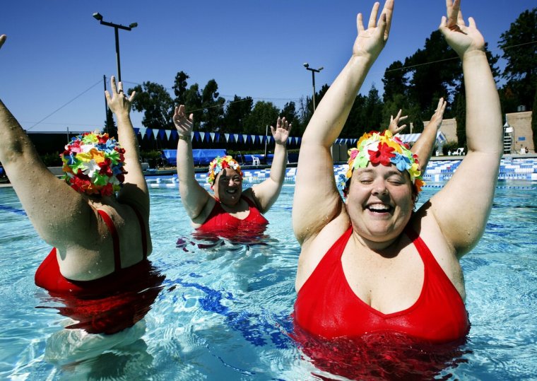 Жирная девушка в сетке