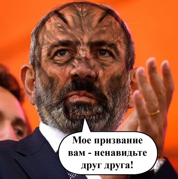 Михаил Галустян в роли императрицы