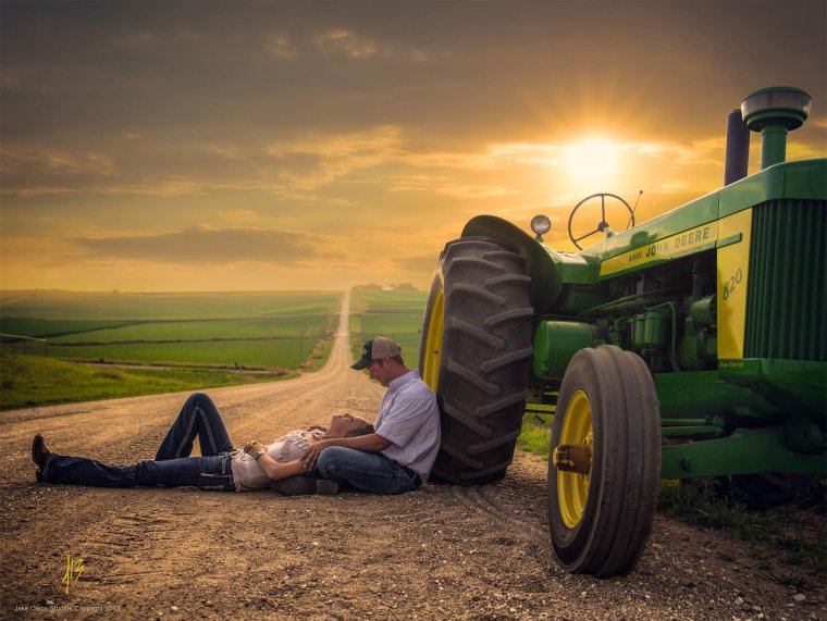 Смешной трактор